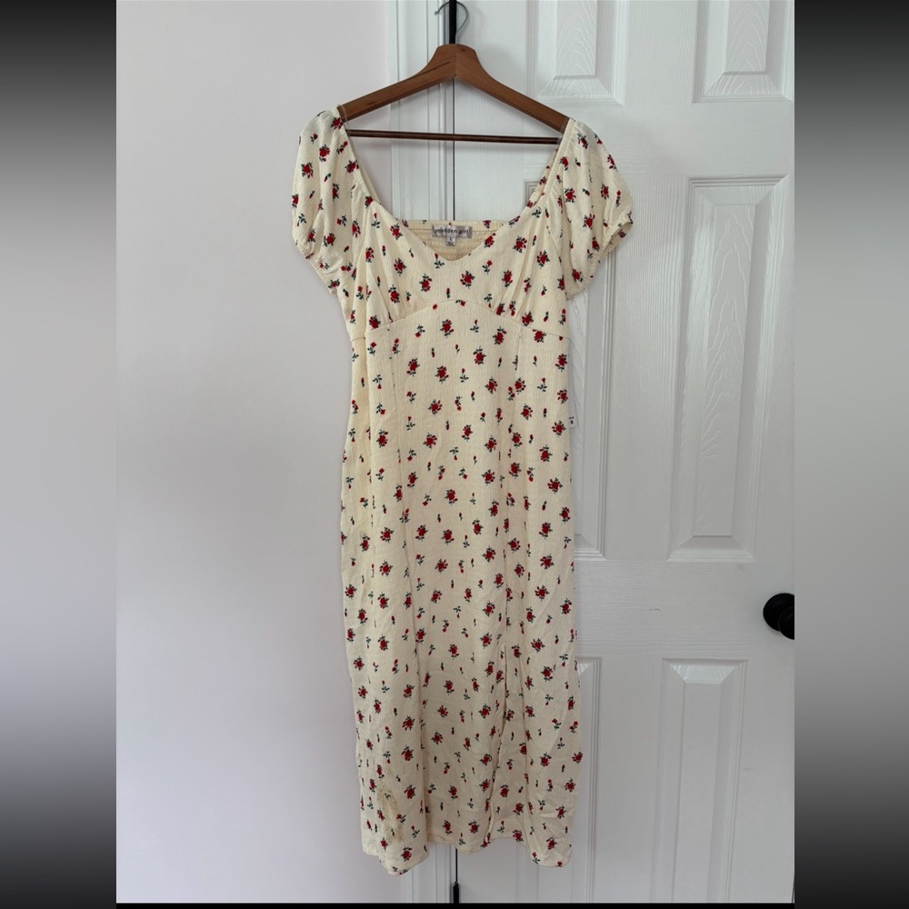 Madden Girl Cream Floral Midi Dress